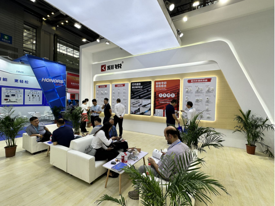 展会举行时-现场直击-2023安博会第三天，，，，333体育继续精彩